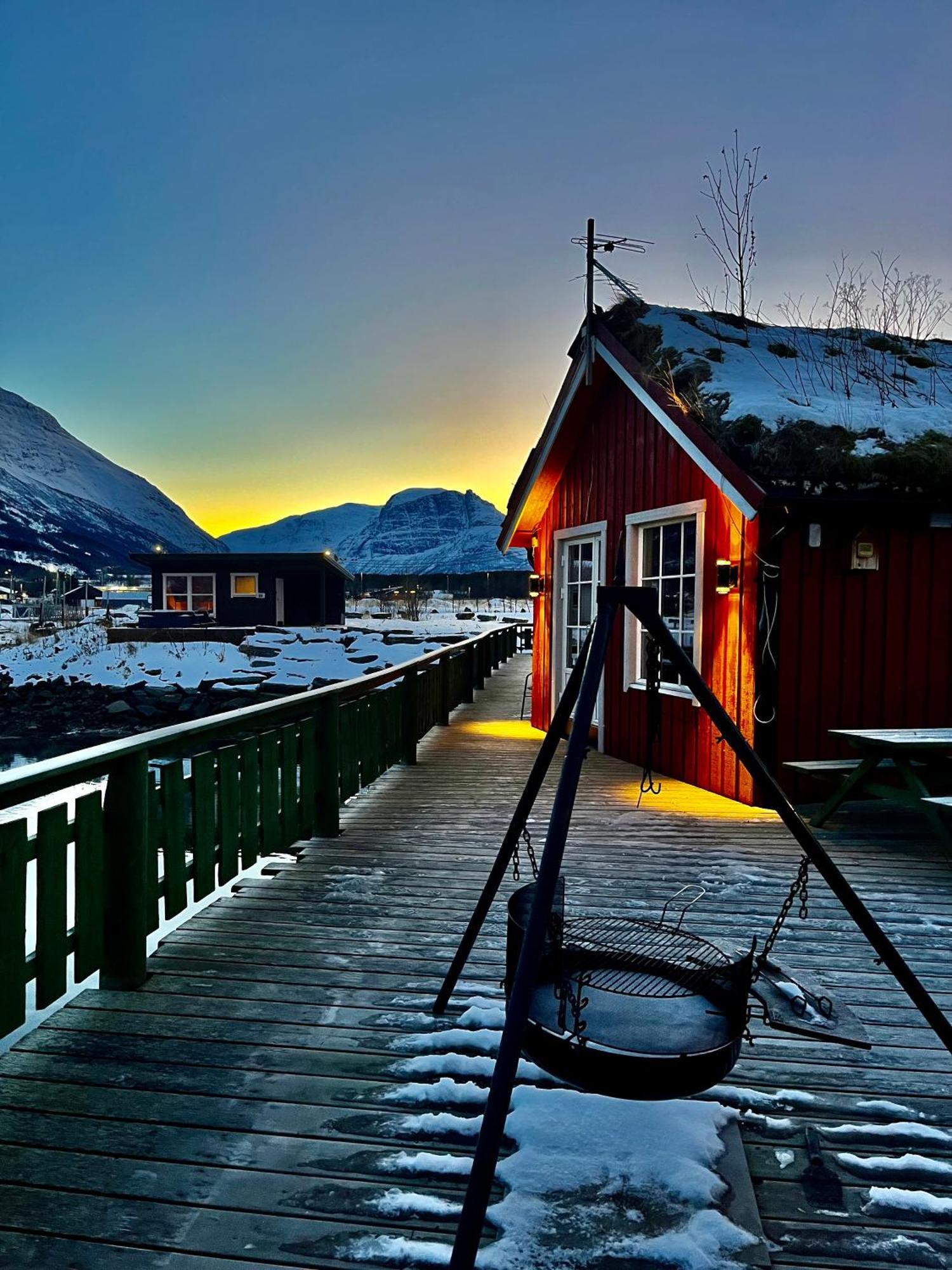 Manndalen Sjobuer Villa Samuelsberg Exterior photo